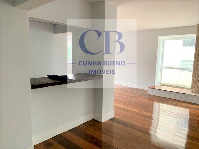 APARTAMENTO TODO REFORMADO COM VISTA PARA A COPA DAS ÁRVORES  NOS JARDINS – LOCALIZAÇÃO PRIVILEGIADA