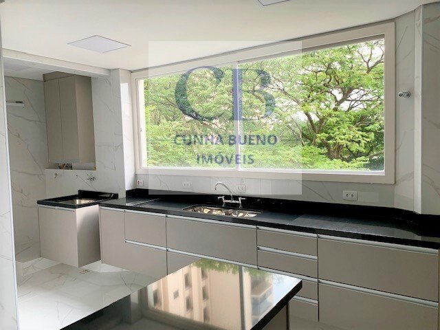 APARTAMENTO TODO REFORMADO COM VISTA PARA A COPA DAS ÁRVORES  NOS JARDINS – LOCALIZAÇÃO PRIVILEGIADA