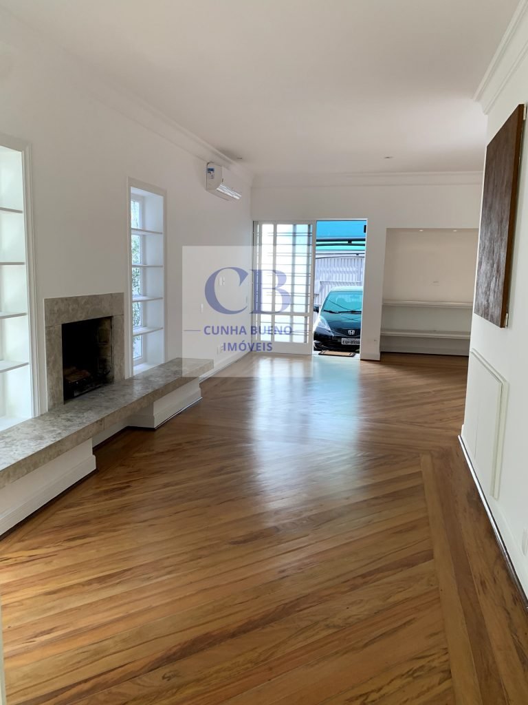CASA SUPER ACONCHEGANTE NO JARDIM EUROPA – REFORMADA – PARA LOCAÇÃO CASA SUPER ACONCHEGANTE NO JARDIM EUROPA – REFORMADA – PARA LOCAÇÃO