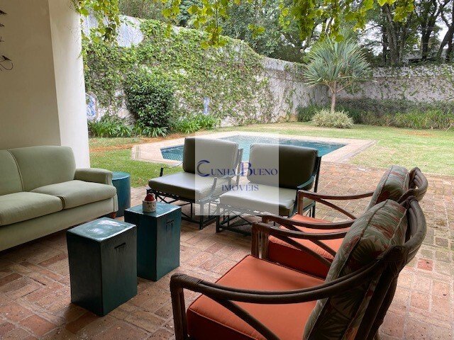 CASA FANTÁSTICA COM JARDIM E PISCINA NO ALTO DE PINHEIROS CASA FANTÁSTICA COM JARDIM E PISCINA NO ALTO DE PINHEIROS