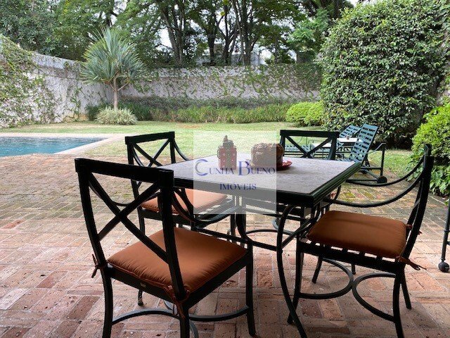 CASA FANTÁSTICA COM JARDIM E PISCINA NO ALTO DE PINHEIROS CASA FANTÁSTICA COM JARDIM E PISCINA NO ALTO DE PINHEIROS