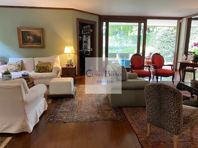CASA FANTÁSTICA COM JARDIM E PISCINA NO ALTO DE PINHEIROS CASA FANTÁSTICA COM JARDIM E PISCINA NO ALTO DE PINHEIROS