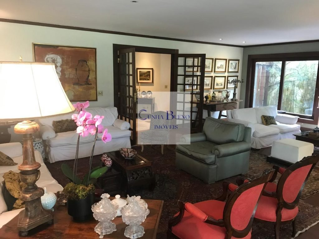 CASA FANTÁSTICA COM JARDIM E PISCINA NO ALTO DE PINHEIROS CASA FANTÁSTICA COM JARDIM E PISCINA NO ALTO DE PINHEIROS