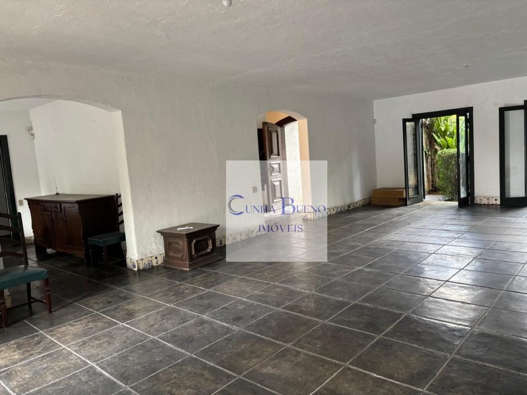 CASA RESIDENCIAL OU COMERCIAL NA CIDADE JARDIM PARA LOCAÇÃO