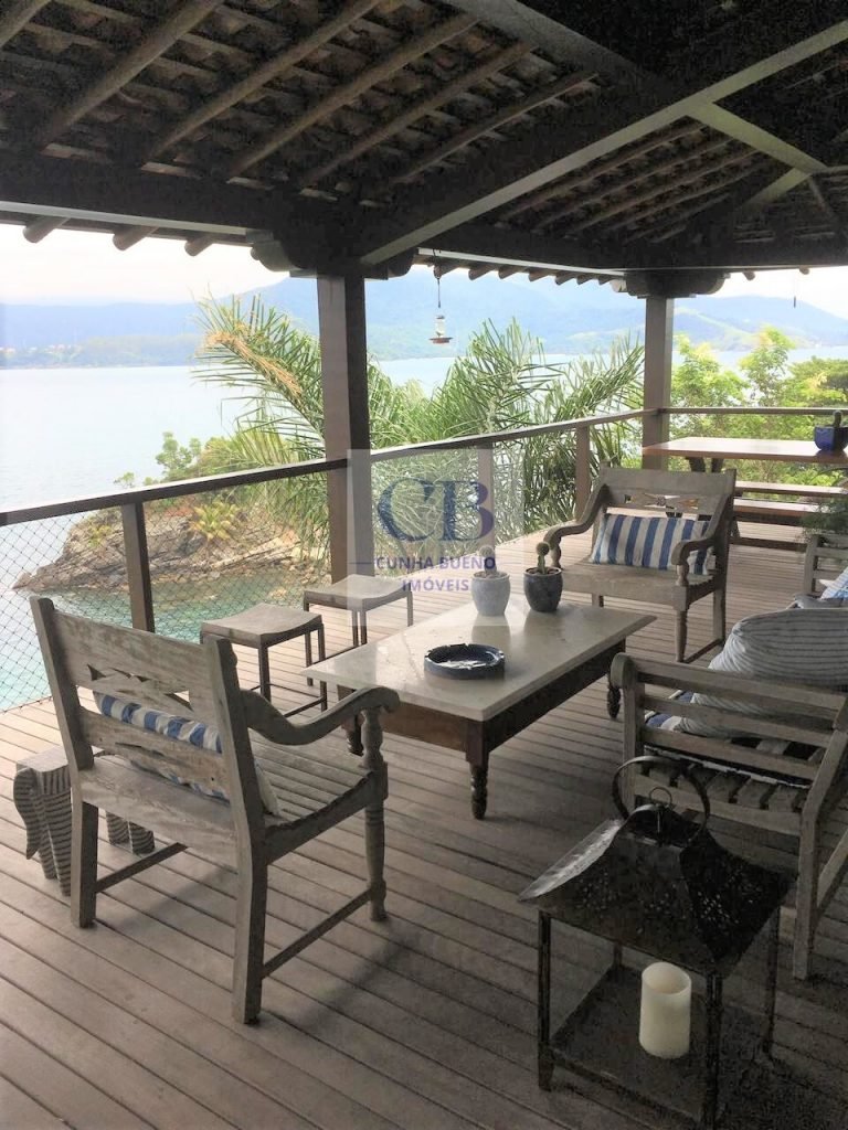 CASA INCRÍVEL NA PRAIA DA FEITICEIRA – ILHA BELA