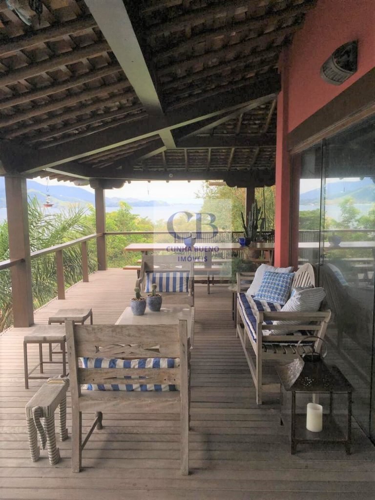 CASA INCRÍVEL NA PRAIA DA FEITICEIRA – ILHA BELA