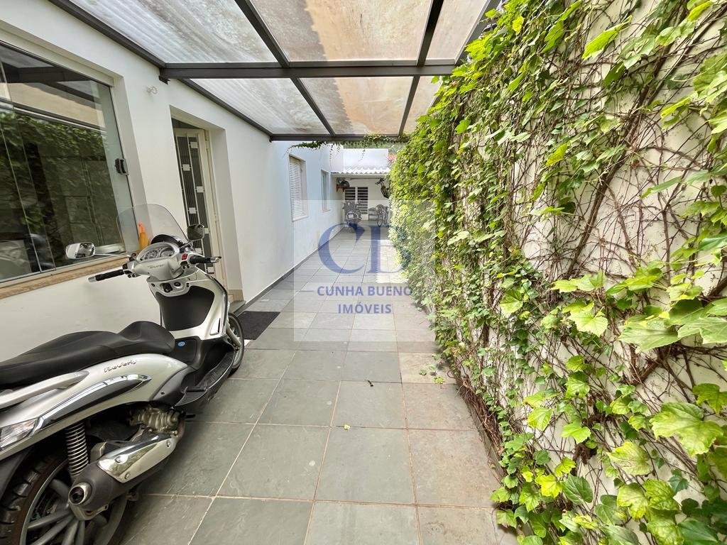 CASA TÉRREA COM MUITO ESPAÇO EM RUA TRANQUILA NO REAL PARQUE CASA TÉRREA COM MUITO ESPAÇO EM RUA TRANQUILA NO REAL PARQUE