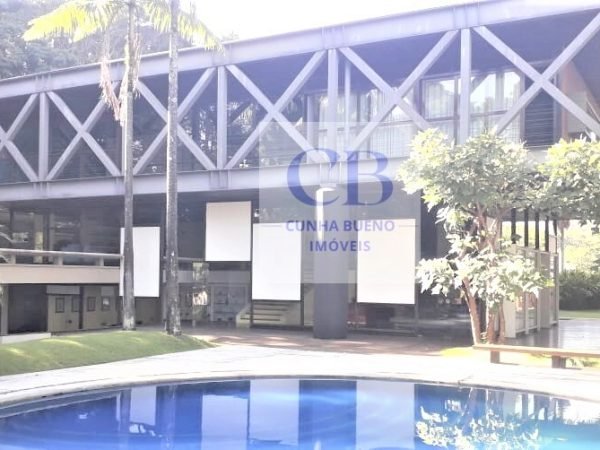 CASA DE ALTO PADRÃO NO MORUMBI – MANSÃO CINEMATOGRÁFICA