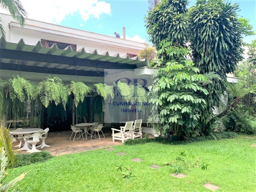 CASA PARA USO RESIDENCIAL E COMERCIAL NA CIDADE JARDIM – DISPONÍVEL PARA VENDA OU LOCAÇÃO CASA PARA USO RESIDENCIAL E COMERCIAL NA CIDADE JARDIM – DISPONÍVEL PARA VENDA OU LOCAÇÃO