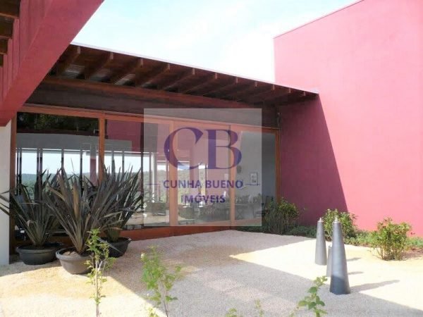 CASA LINDÍSSIMA NA QUINTA DA BARONEZA II COM PROJETO DE GUI MATTOS