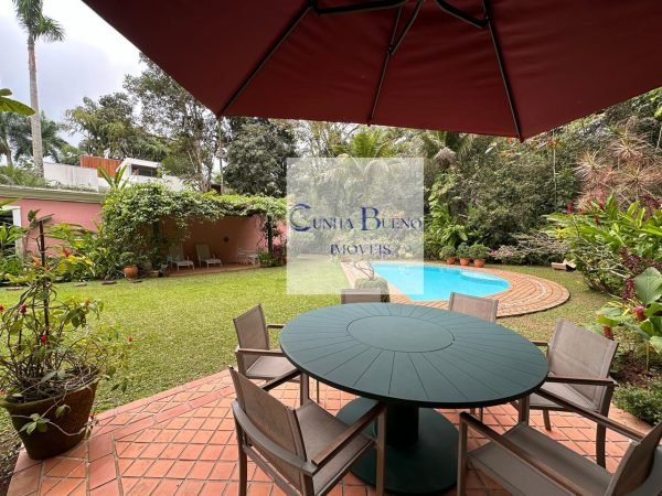 CASA MARAVILHOSA NA PRAIA DE IPORANGA PARA LOCAÇÃO