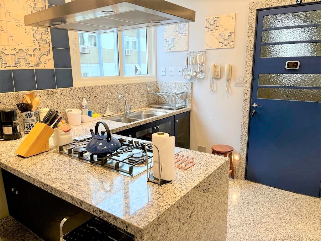 APARTAMENTO CLÁSSICO REFORMADO NO JARDIM PAULISTA – PARA VENDA OU LOCAÇÃO