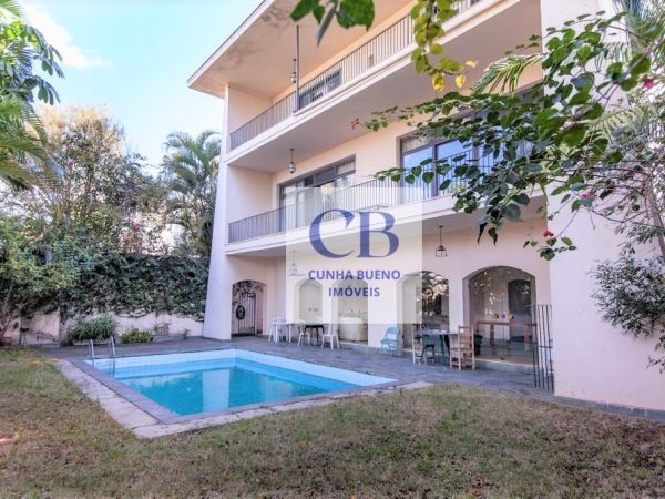 CASA NA CIDADE JARDIM COM VISTA PARA O JOCKEY CLUB