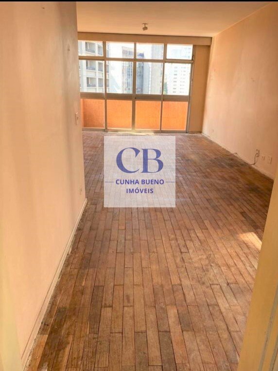 APARTAMENTO COM EXCELENTE POTENCIAL PARA REFORMA NO ITAIM BIBI