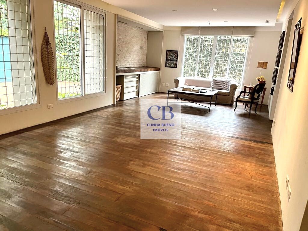 CASA BEM LOCALIZADA, EM RUA CALMA, NO ALTO DE PINHEIROS PARA REFORMA CASA BEM LOCALIZADA, EM RUA CALMA, NO ALTO DE PINHEIROS PARA REFORMA