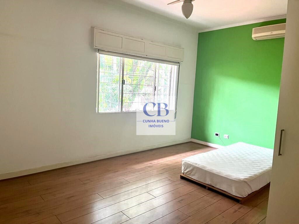 CASA BEM LOCALIZADA, EM RUA CALMA, NO ALTO DE PINHEIROS PARA REFORMA CASA BEM LOCALIZADA, EM RUA CALMA, NO ALTO DE PINHEIROS PARA REFORMA