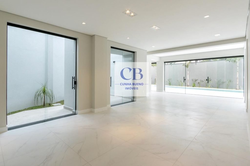 CASA IMPECÁVEL E TOTALMENTE REFORMADA NO JARDIM EUROPA CASA IMPECÁVEL E TOTALMENTE REFORMADA NO JARDIM EUROPA