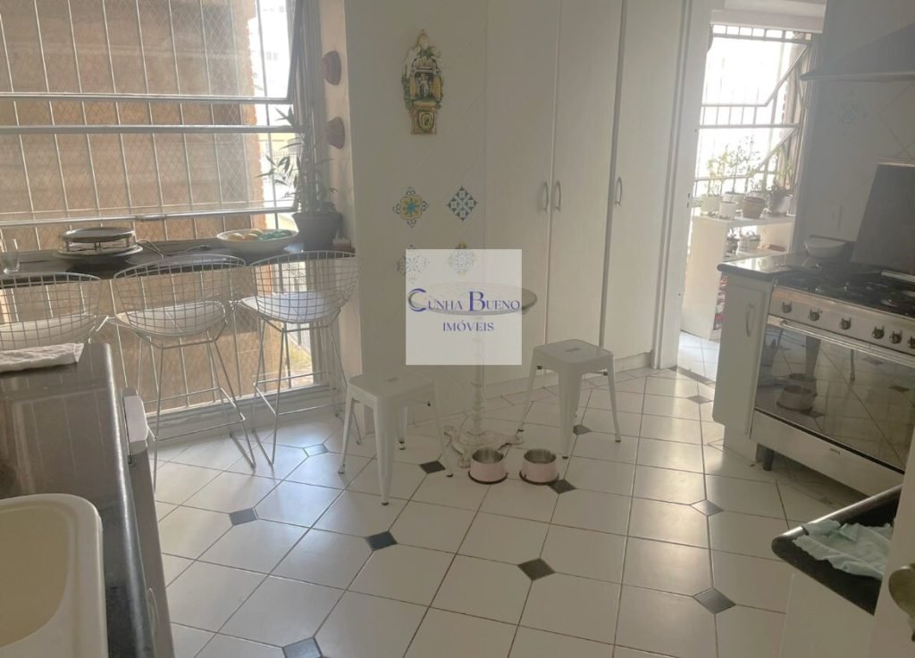 APARTAMENTO EM EXCELENTE LOCALIZAÇÃO PRÓXIMO AO PAULISTANO APARTAMENTO EM EXCELENTE LOCALIZAÇÃO PRÓXIMO AO PAULISTANO