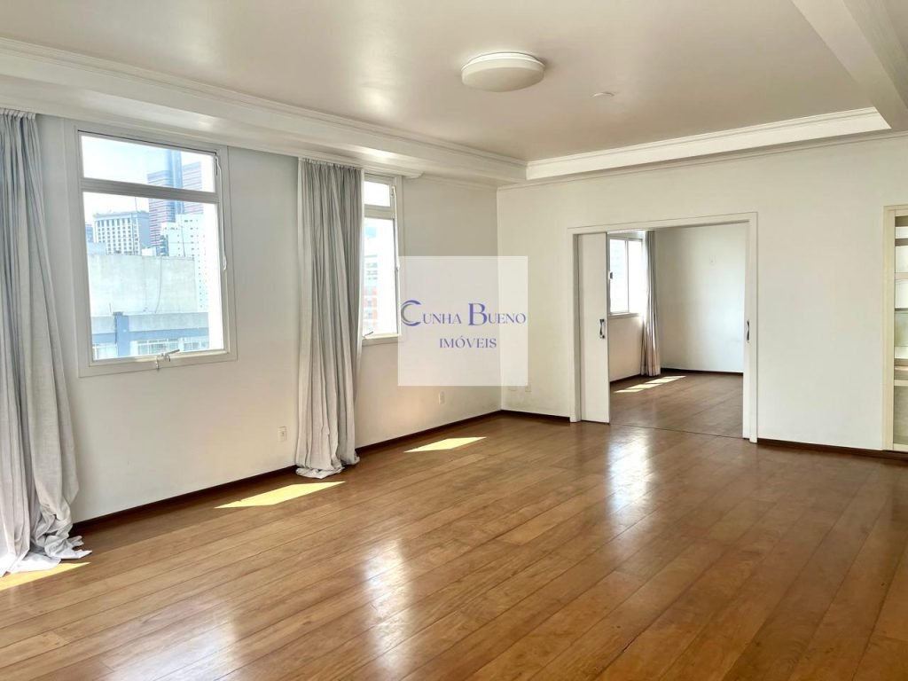 APARTAMENTO COM 2 VAGAS DE GARAGEM NOS JARDINS APARTAMENTO COM 2 VAGAS DE GARAGEM NOS JARDINS