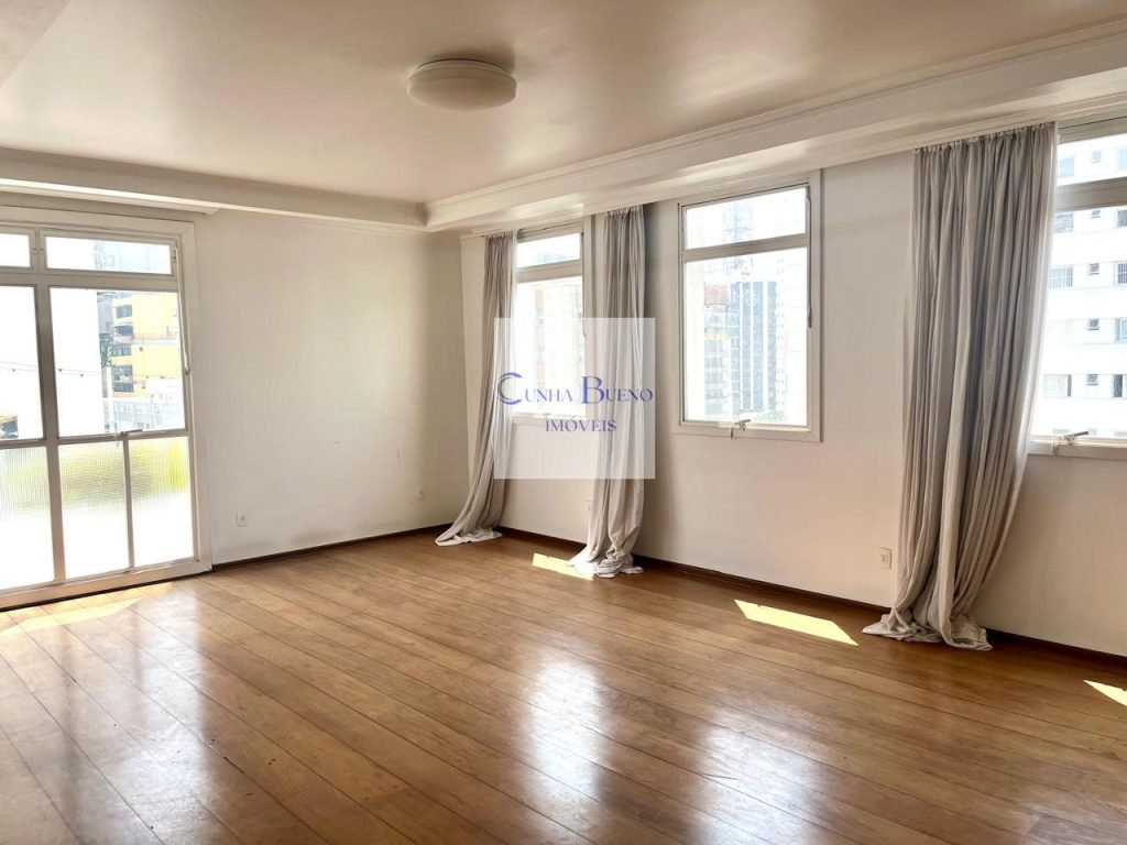 APARTAMENTO COM 2 VAGAS DE GARAGEM NOS JARDINS APARTAMENTO COM 2 VAGAS DE GARAGEM NOS JARDINS