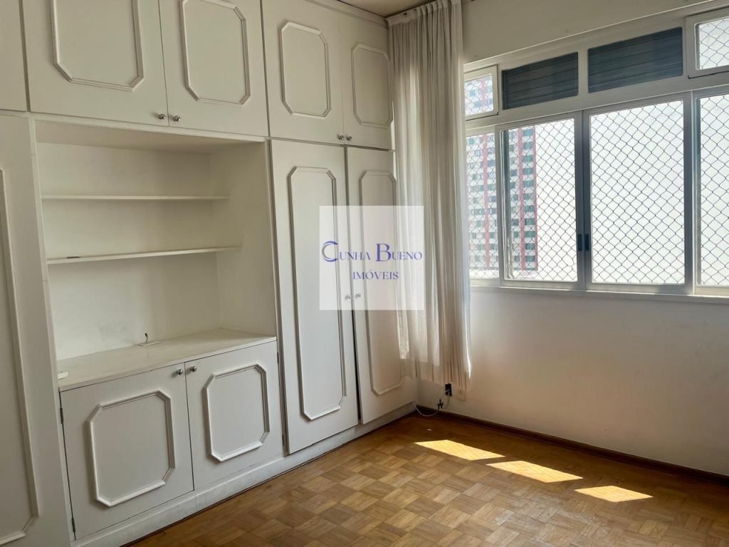 APARTAMENTO COM 2 VAGAS DE GARAGEM NOS JARDINS APARTAMENTO COM 2 VAGAS DE GARAGEM NOS JARDINS