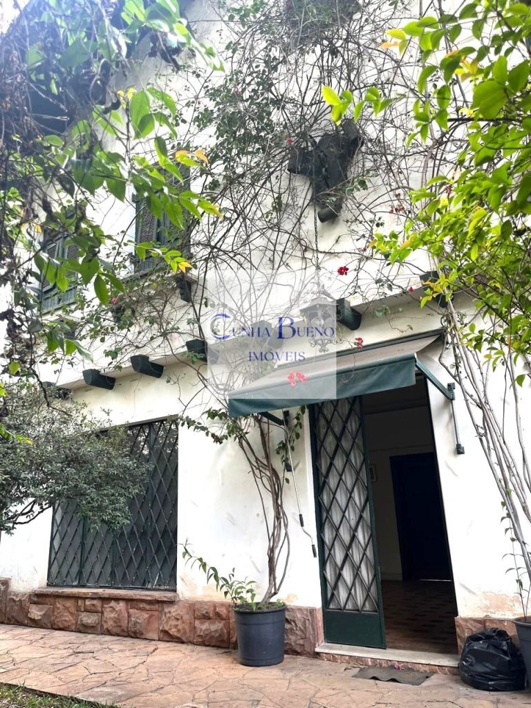 CASA ANTIGA PARA REFORMA OU NOVO EMPREENDIMENTO EM PERDIZES CASA ANTIGA PARA REFORMA OU NOVO EMPREENDIMENTO EM PERDIZES