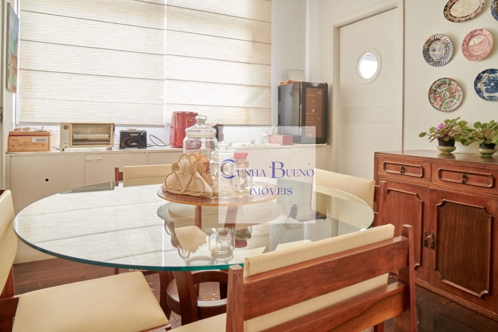 APARTAMENTO COM MUITA LUZ NATURAL PARA LOCAÇÃO NOS JARDINS