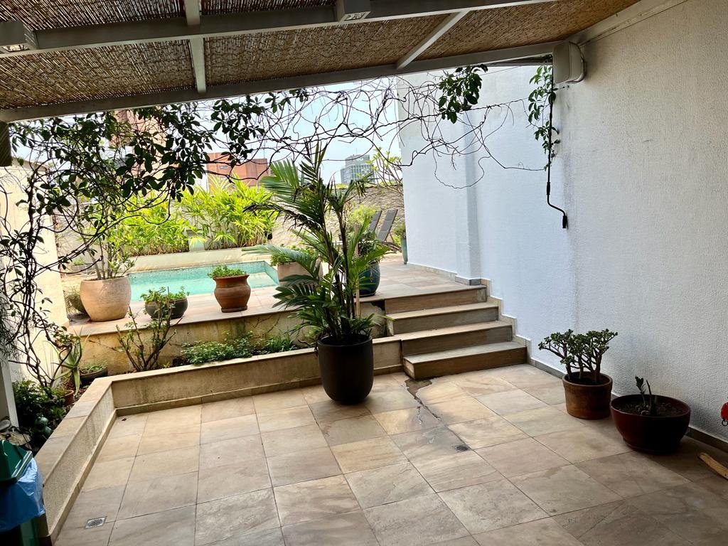 COBERTURA MARAVILHOSA NOS JARDINS – 4 VAGAS DE GARAGEM COBERTURA MARAVILHOSA NOS JARDINS – 4 VAGAS DE GARAGEM