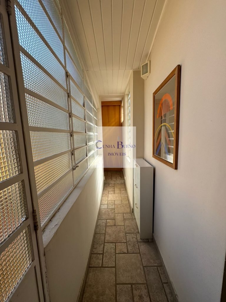 CASA EM EXCELENTE LOCALIZAÇÃO NO JARDIM PAULISTA