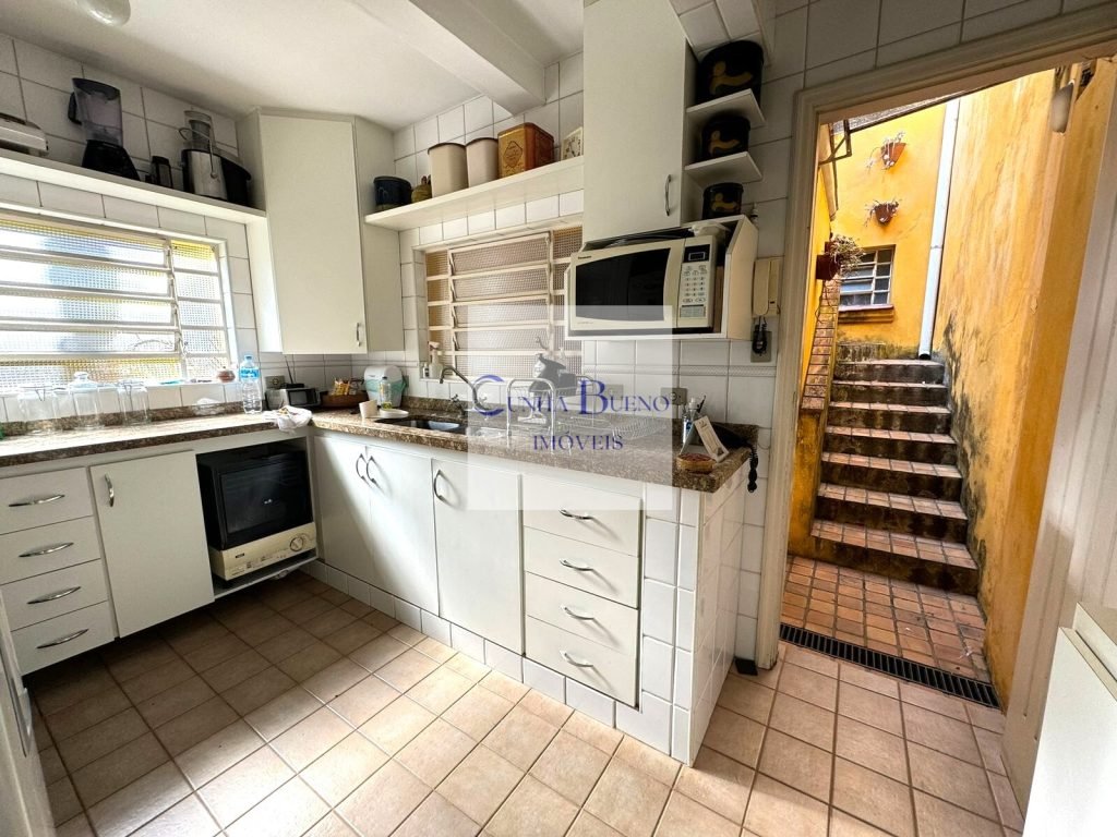 CASA EM EXCELENTE LOCALIZAÇÃO NO JARDIM PAULISTA