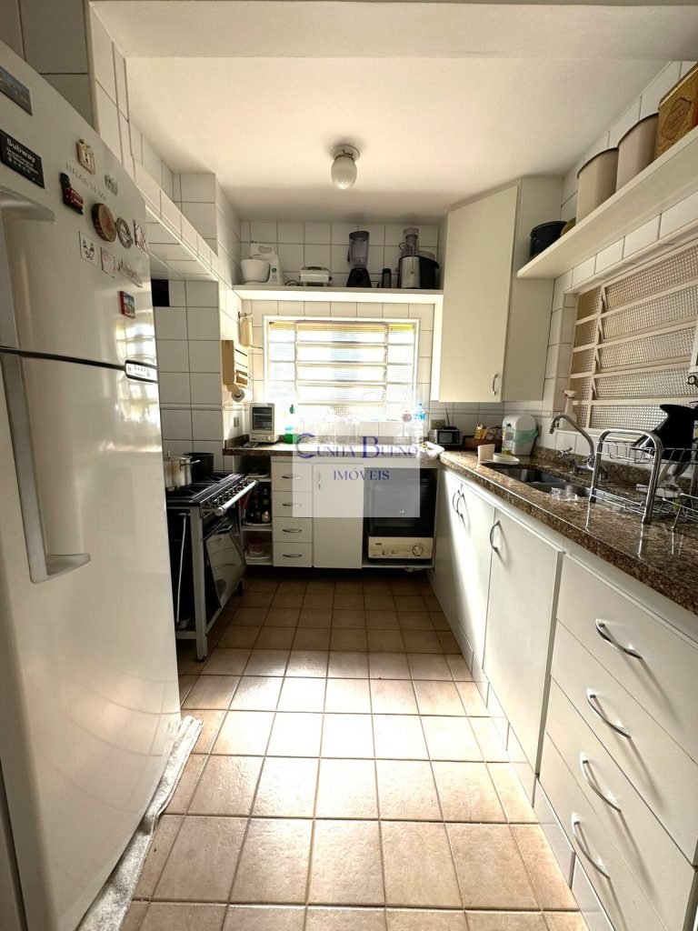 CASA EM EXCELENTE LOCALIZAÇÃO NO JARDIM PAULISTA