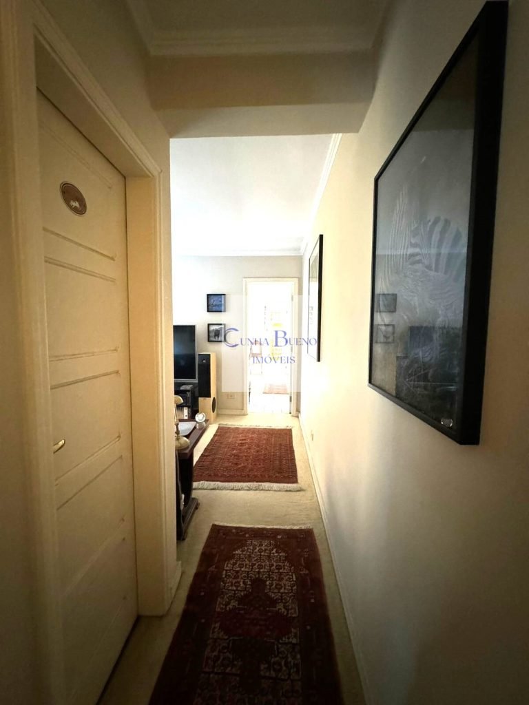 CASA EM EXCELENTE LOCALIZAÇÃO NO JARDIM PAULISTA