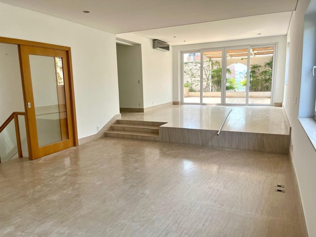 COBERTURA MARAVILHOSA NOS JARDINS – 4 VAGAS DE GARAGEM COBERTURA MARAVILHOSA NOS JARDINS – 4 VAGAS DE GARAGEM