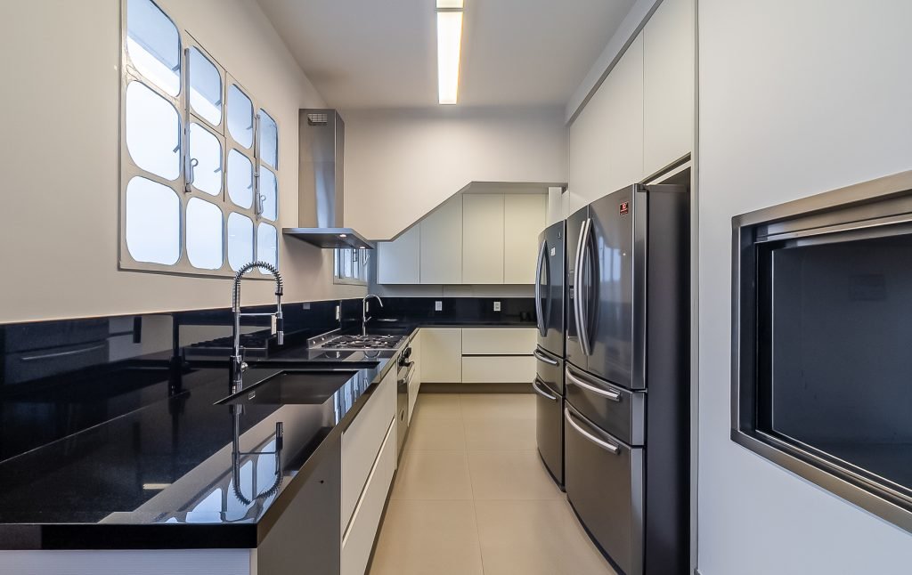 COBERTURA MARAVILHOSA NOS JARDINS – 4 VAGAS DE GARAGEM COBERTURA MARAVILHOSA NOS JARDINS – 4 VAGAS DE GARAGEM