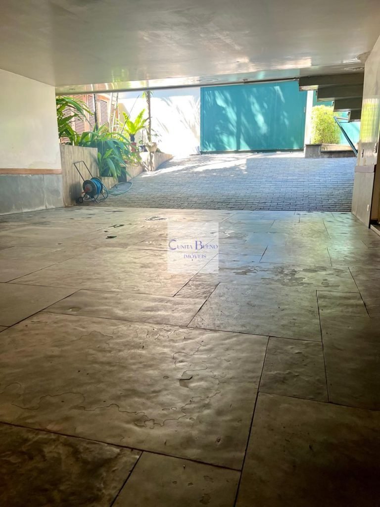 CASA E TERRENO À VENDA NO ALTO DE PINHEIROS