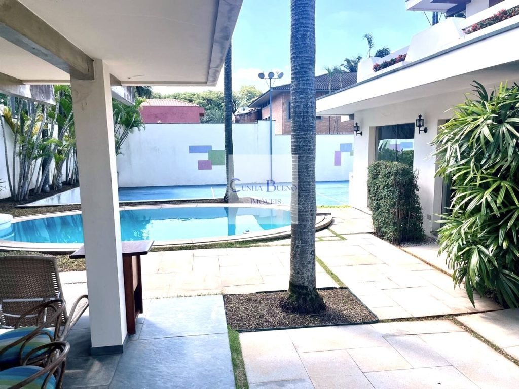 CASA E TERRENO À VENDA NO ALTO DE PINHEIROS