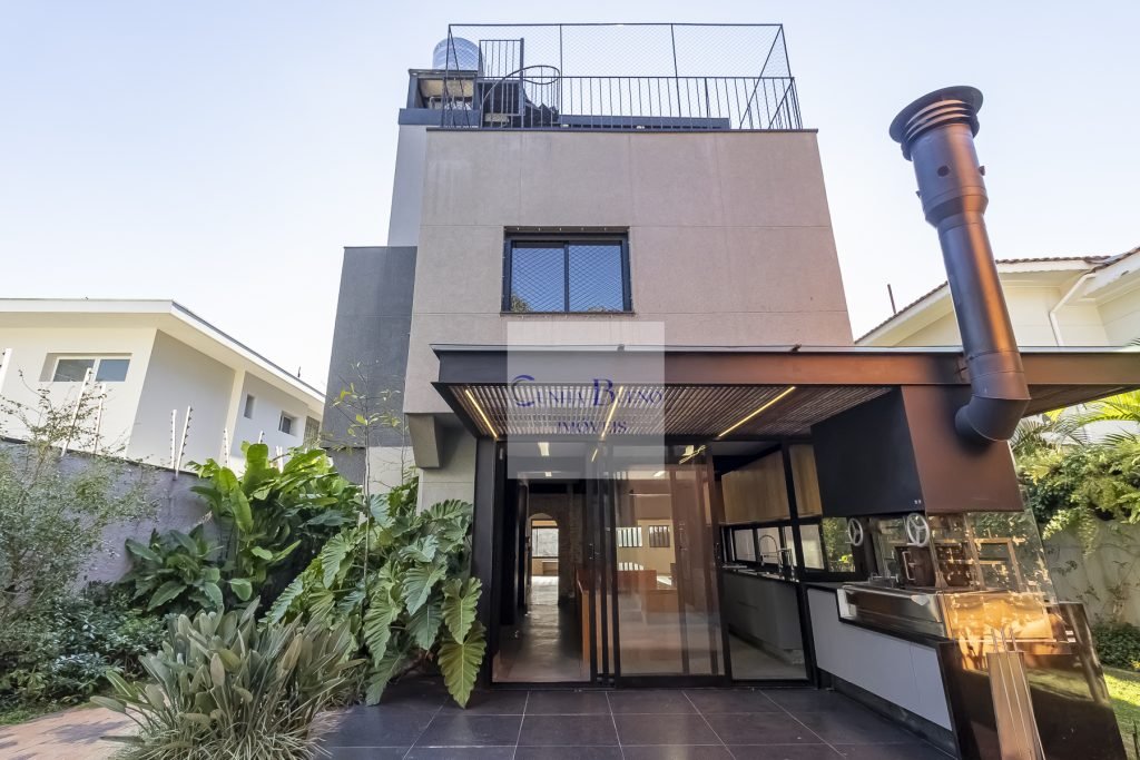 CASA IMPECÁVEL NO JARDIM PAULISTA – Projeto Mario Mazza CASA IMPECÁVEL NO JARDIM PAULISTA – Projeto Mario Mazza