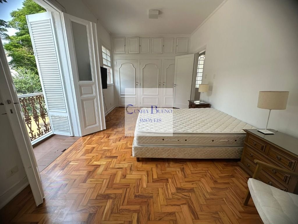 CASA NO JARDIM EUROPA PARA VENDA – EXCELENTE LOCALIZAÇÃO CASA NO JARDIM EUROPA PARA VENDA – EXCELENTE LOCALIZAÇÃO