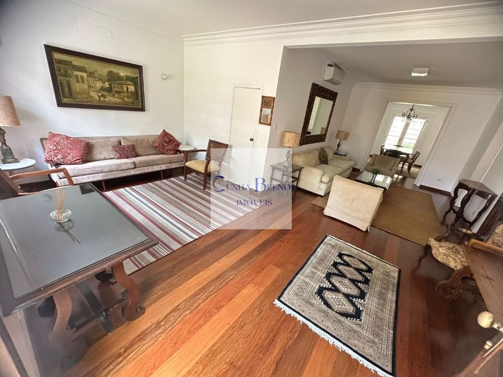 CASA NO JARDIM EUROPA PARA VENDA – EXCELENTE LOCALIZAÇÃO CASA NO JARDIM EUROPA PARA VENDA – EXCELENTE LOCALIZAÇÃO