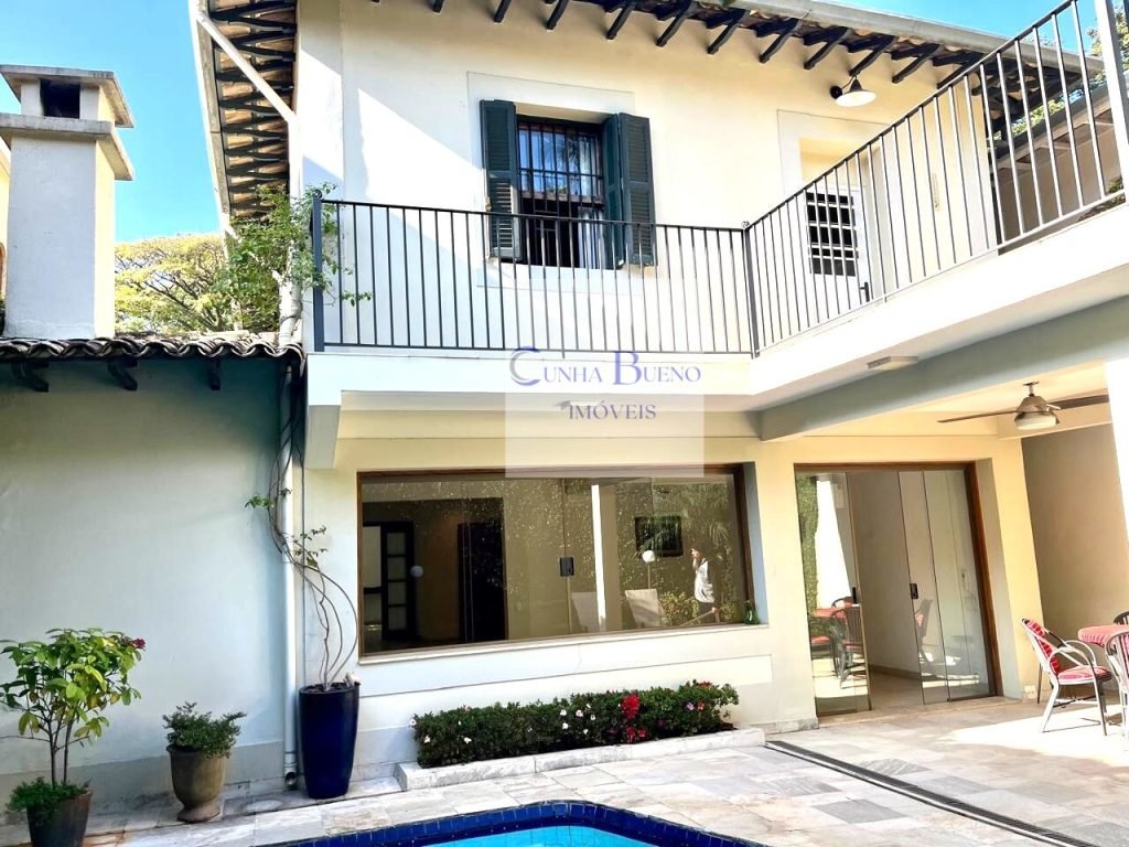 CASA NO JARDIM EUROPA – EM RUA TRANQUILA E EXCELENTE LOCALIZAÇÃO CASA NO JARDIM EUROPA – EM RUA TRANQUILA E EXCELENTE LOCALIZAÇÃO