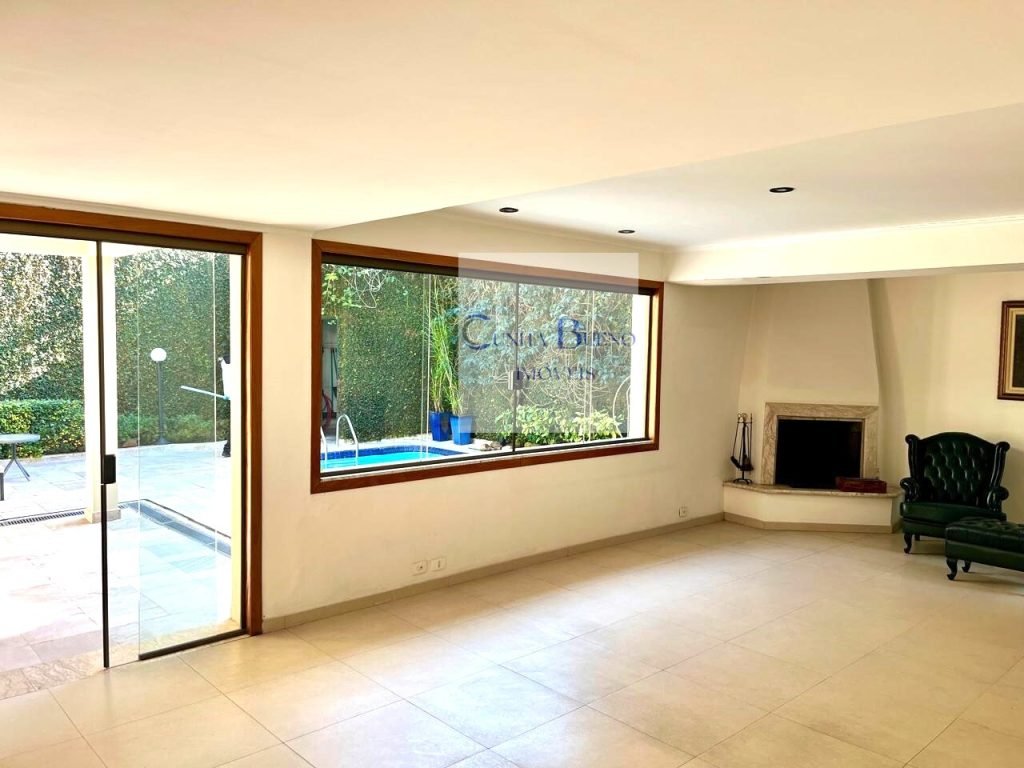 CASA NO JARDIM EUROPA – EM RUA TRANQUILA E EXCELENTE LOCALIZAÇÃO CASA NO JARDIM EUROPA – EM RUA TRANQUILA E EXCELENTE LOCALIZAÇÃO