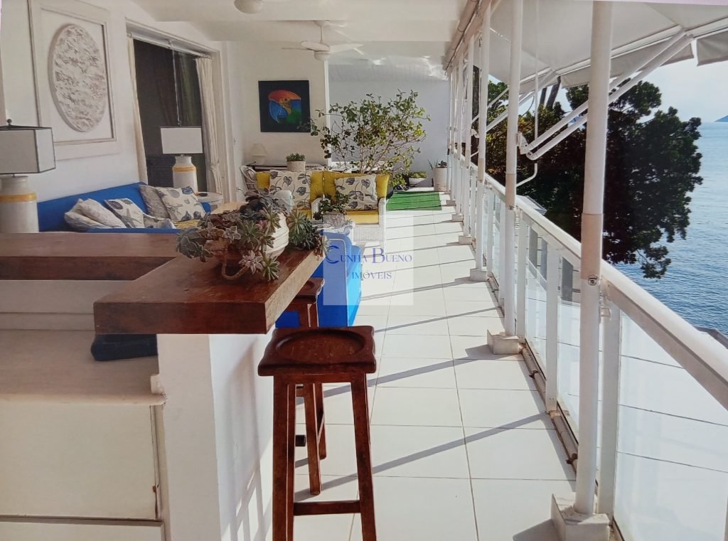GUARUJÁ – PENÍNSULA DA ENSEADA – LOCAL PRIVADO EM CIMA DO MAR – SAMAMBAIA
