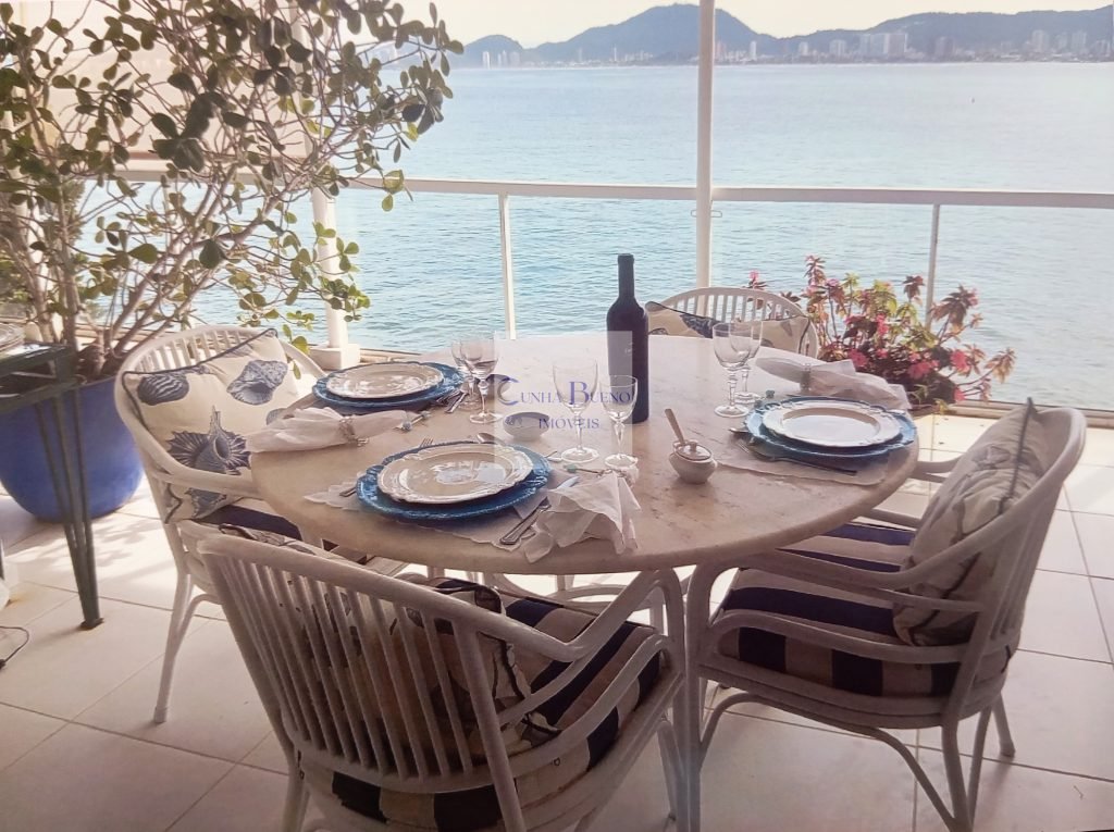 GUARUJÁ – PENÍNSULA DA ENSEADA – LOCAL PRIVADO EM CIMA DO MAR – SAMAMBAIA