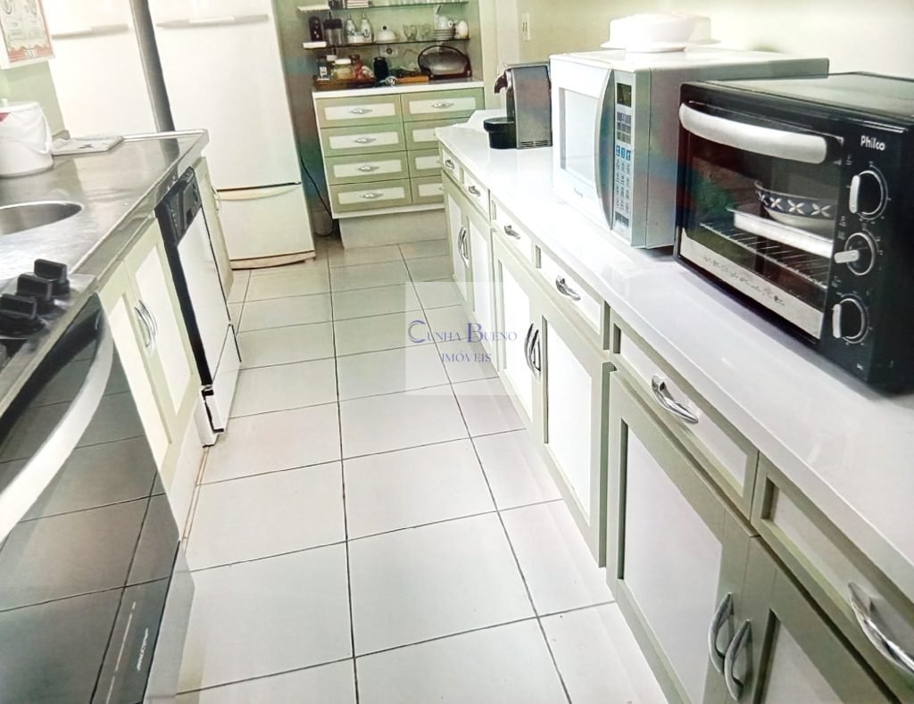 GUARUJÁ – PENÍNSULA DA ENSEADA – LOCAL PRIVADO EM CIMA DO MAR – SAMAMBAIA