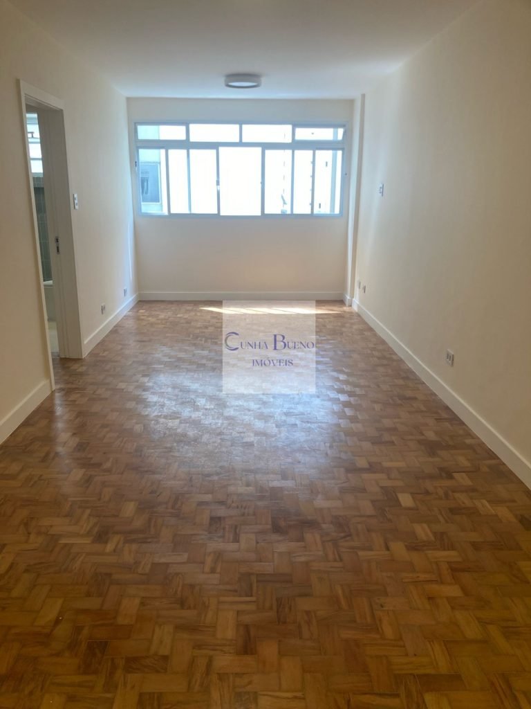 APARTAMENTO REFORMADO NA RUA QUELUZ – LUGAR TRANQUILO MAS PERTO DE TUDO!