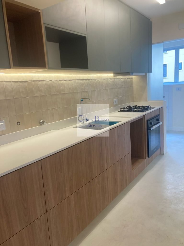 APARTAMENTO REFORMADO NA RUA QUELUZ – LUGAR TRANQUILO MAS PERTO DE TUDO!