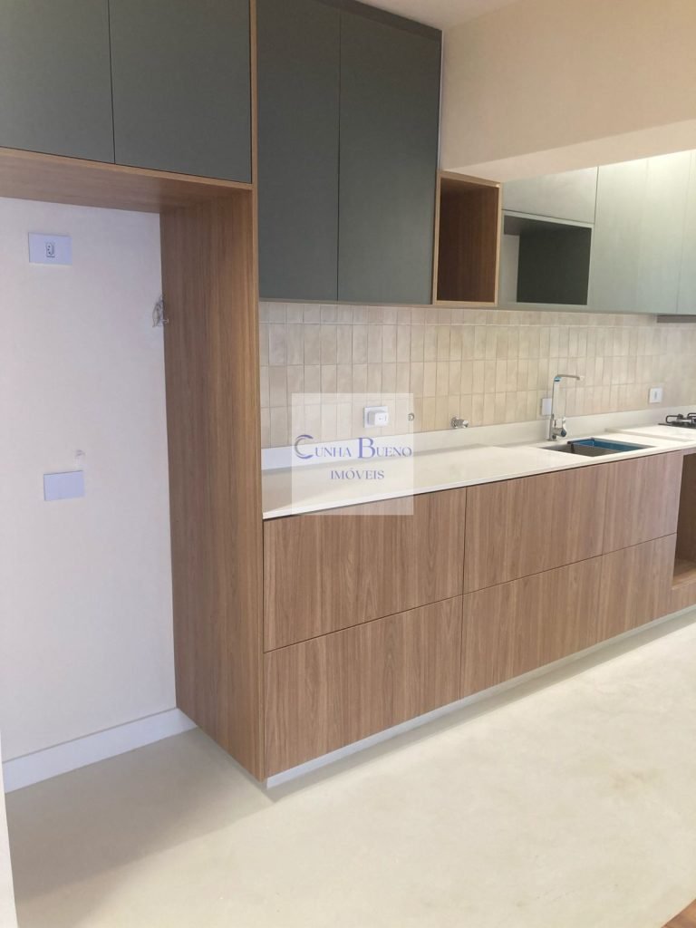 APARTAMENTO REFORMADO NA RUA QUELUZ – LUGAR TRANQUILO MAS PERTO DE TUDO!