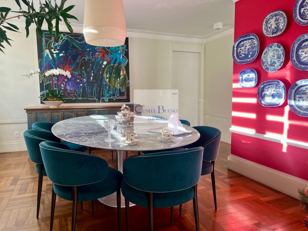 APARTAMENTO IMPECÁVEL EM RUA CALMA NOS JARDINS