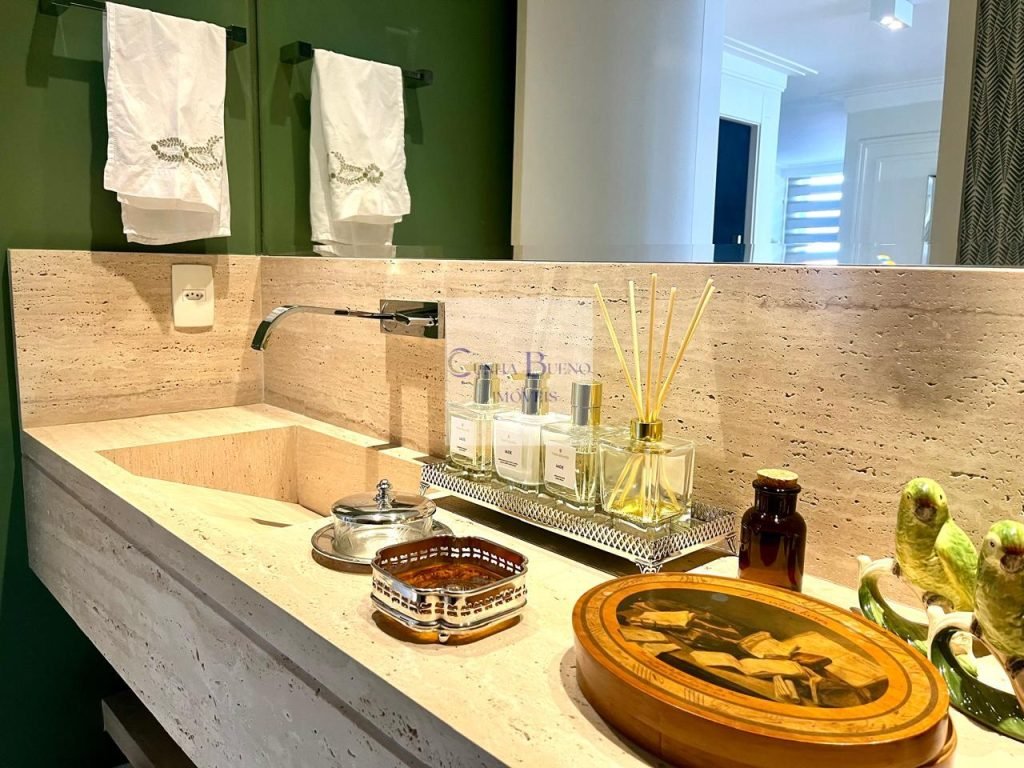 APARTAMENTO IMPECÁVEL EM RUA CALMA NOS JARDINS