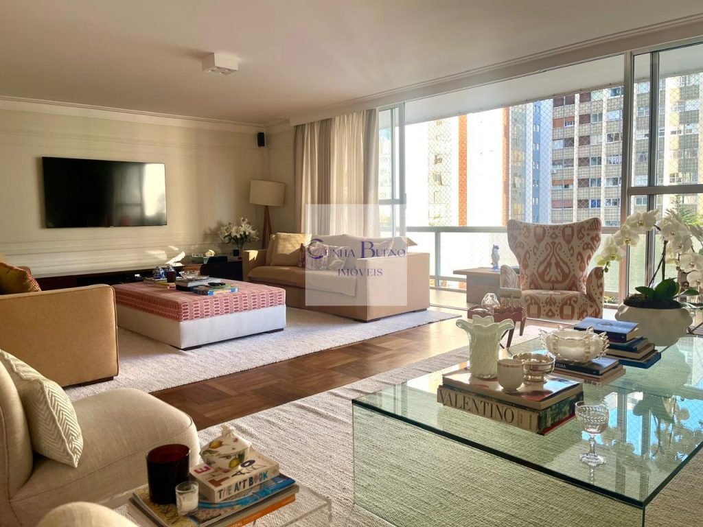 APARTAMENTO IMPECÁVEL EM RUA CALMA NOS JARDINS